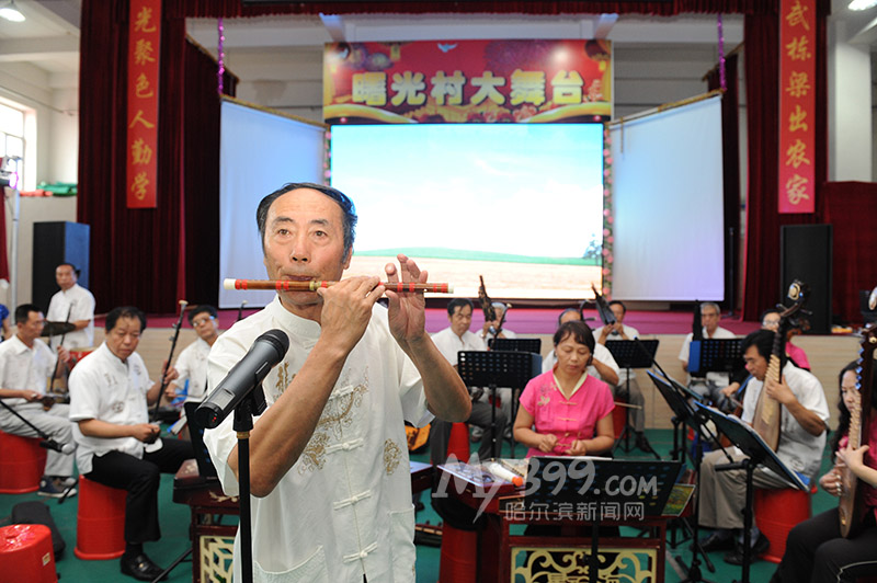 �Ļ�־Ը������������