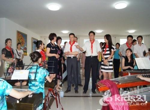 �����������쵼ݰ�ٹ��м�鹤��